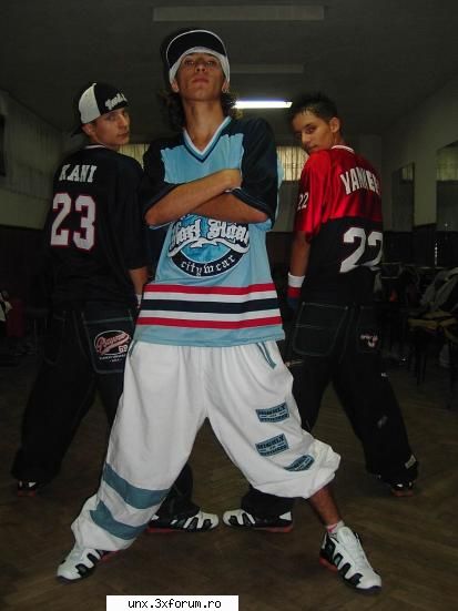 poze noi crew-ul complet