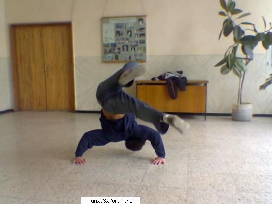 ritmul perfect din onesti bboy timo the best