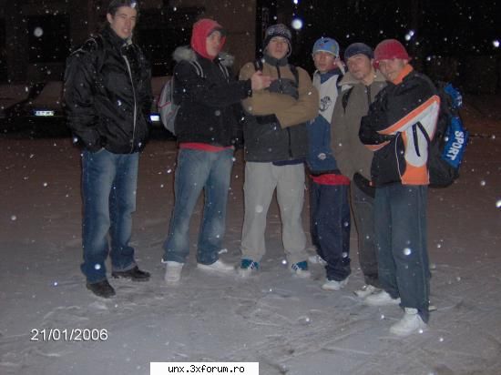 de la stanga la dreapta vartan, tzeposu', demy, fagiany, luk si victor poze cu noi