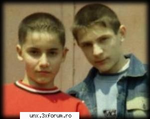 ya uite ce am gasit..., victor si vlad cand erau mici         atunci aufeau trupa reflex poze cu noi