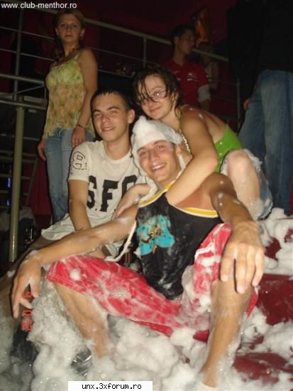 i luv that party poze cu noi