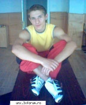 Poze Cu Noi - vlad pe katedra fuck the school - Poze
